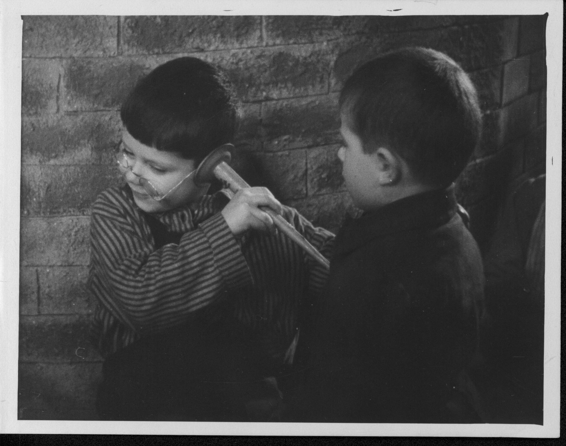 Специальный показ. Рваные башмаки