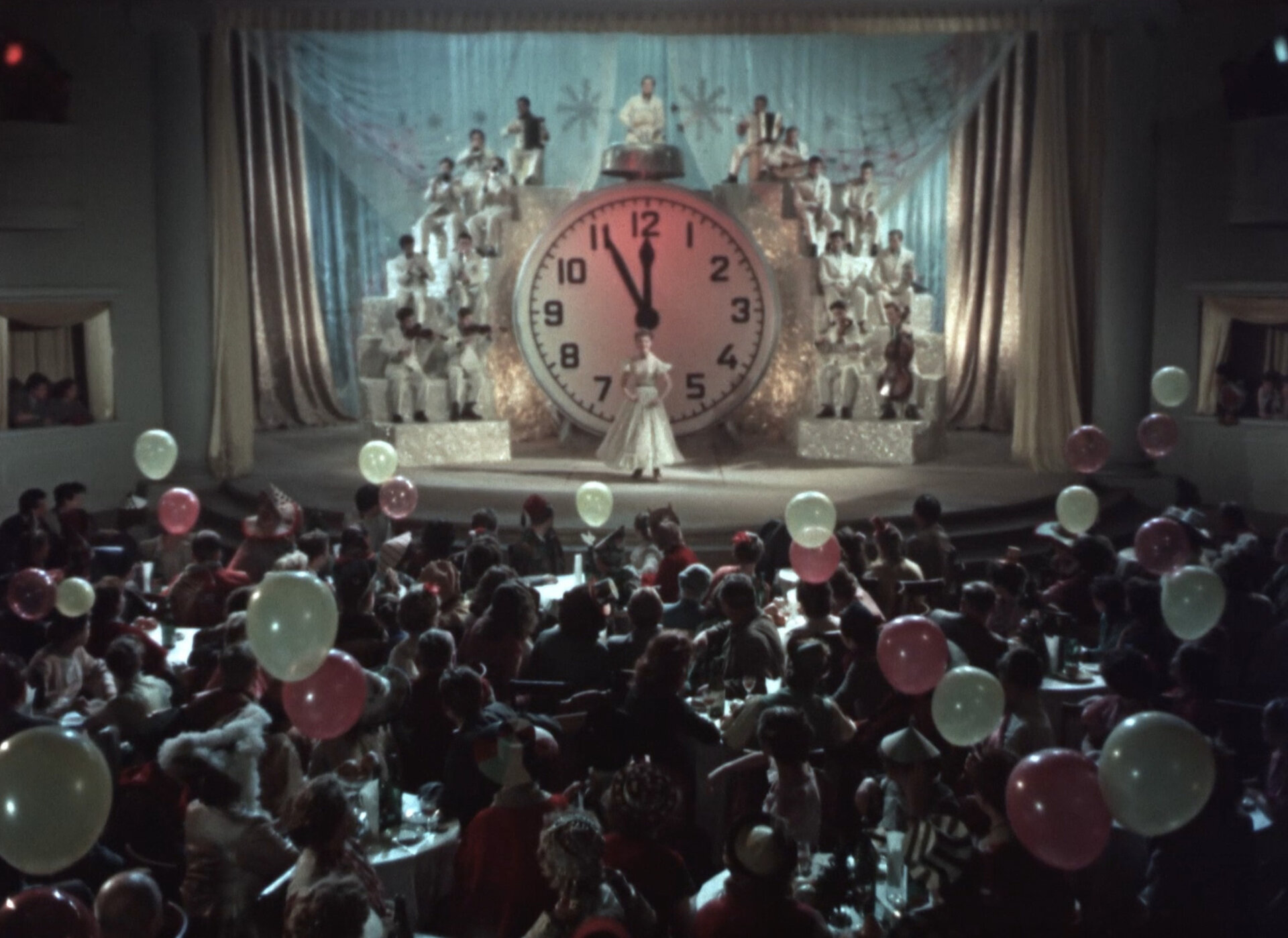 Карнавальная ночь