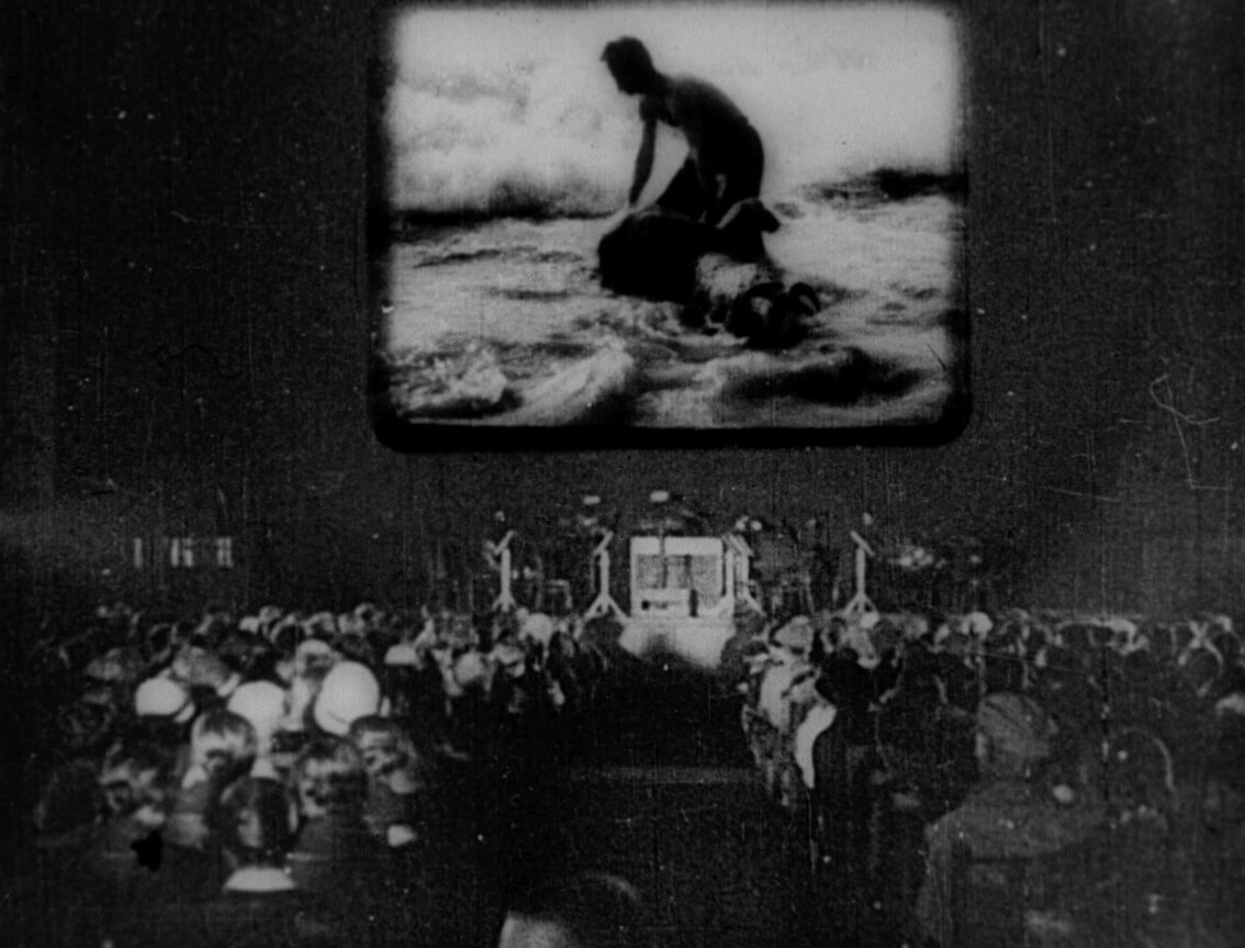 Экскурсия по выставке «Дзига Вертов. Киноглаз» и кинопоказ «Шестая часть мира»