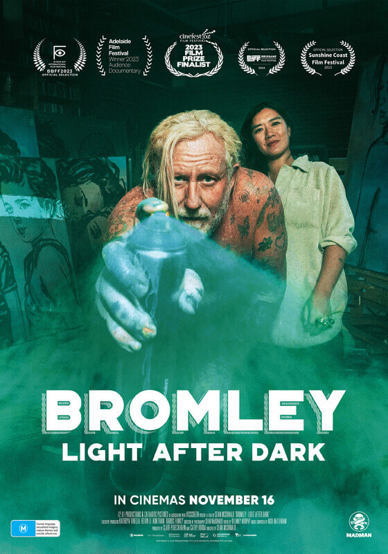 Художник Дэвид Бромли: свет после темноты / BROMLEY: LIGHT AFTER DARK слайд