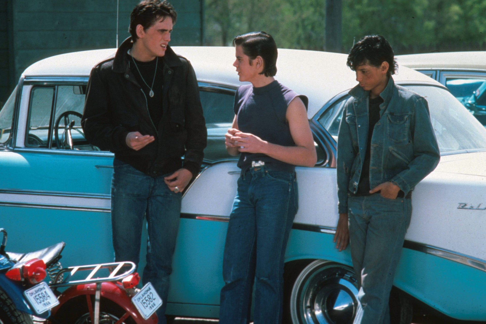 Изгои / The Outsiders слайд